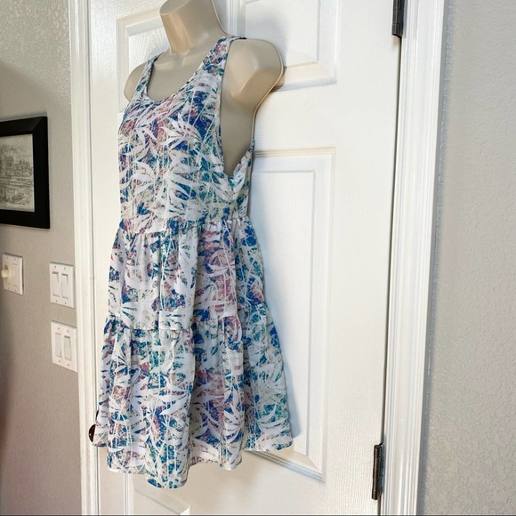 LOVERS + FRIENDS Silky Tiered Watercolor Ruffle Mini Dress Size XS - Picture 6 of 10